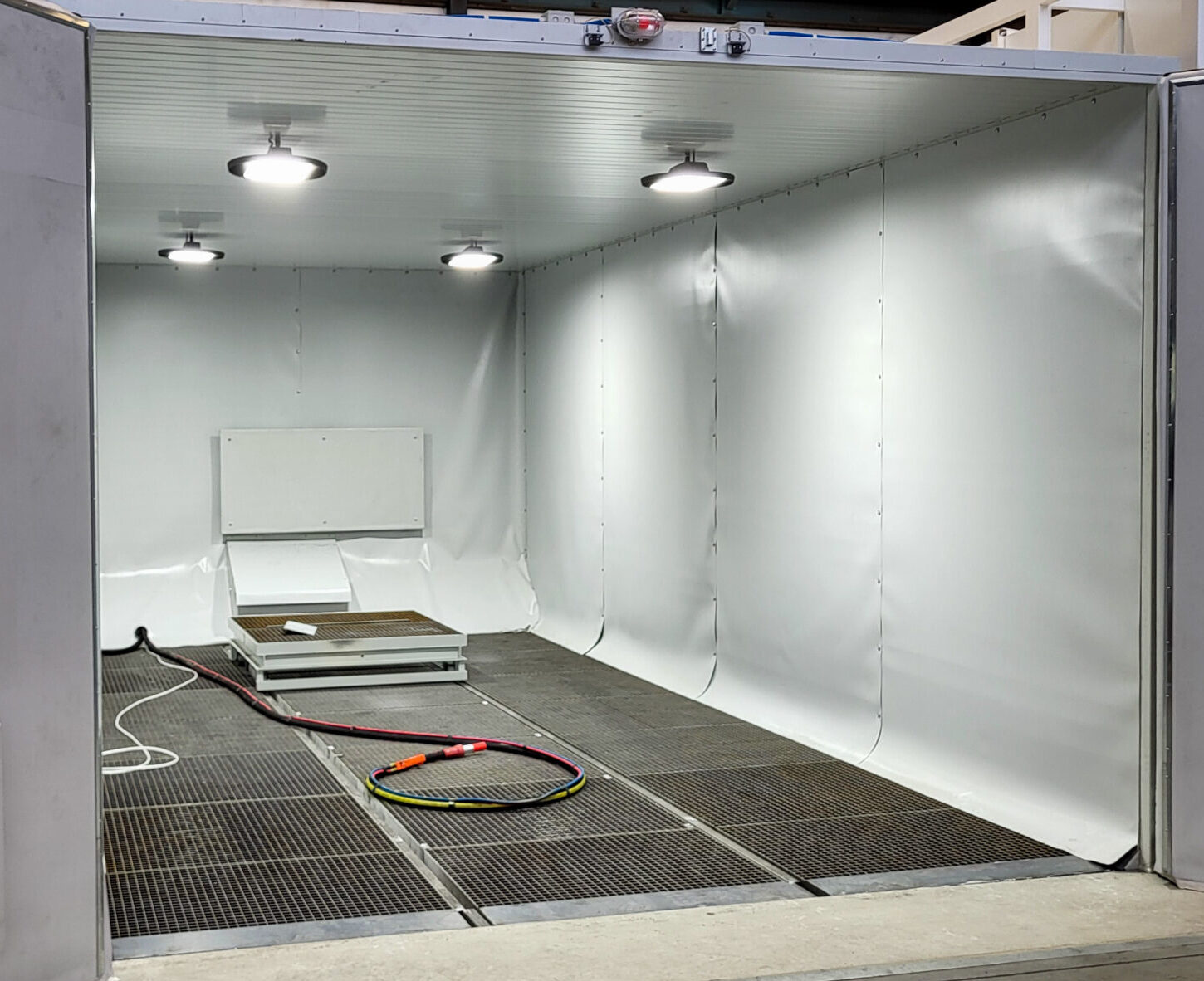 CORE Hala za pjeskarenje | Predkonfigurirana u 3 veličine — SAPI